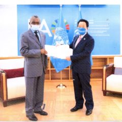 Présentation des lettres d’introduction de S.E. Sébastien Foumane (FAO)